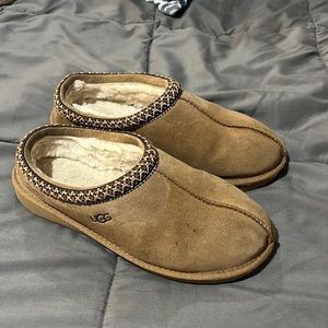 Kids ugg tasman slipper size 6 (women’s 8)